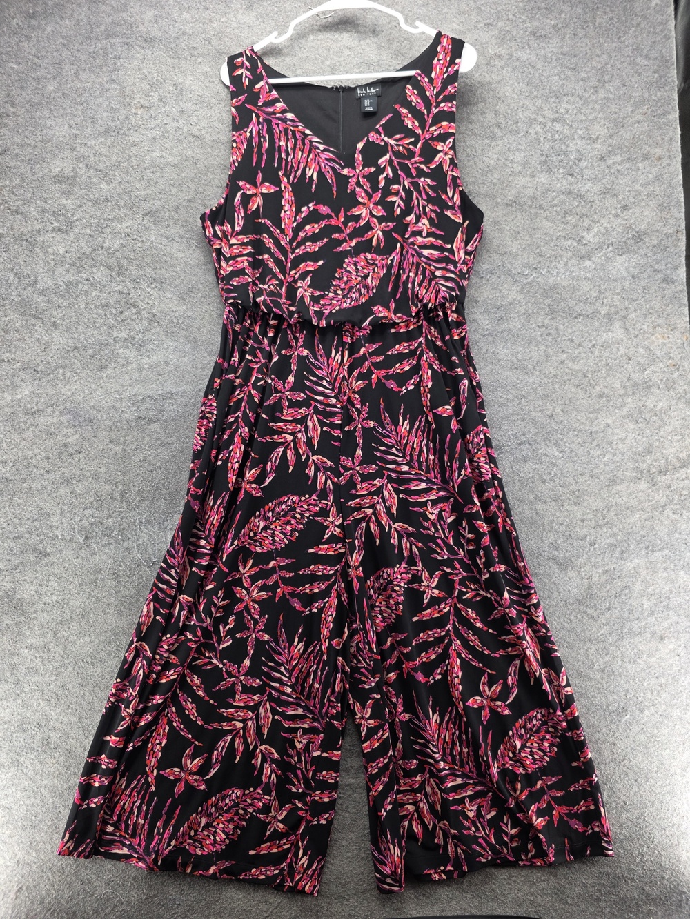 Nicole Miller New York Jumpsuit Womens XL Black Floral Sleeveless Elastic Waist